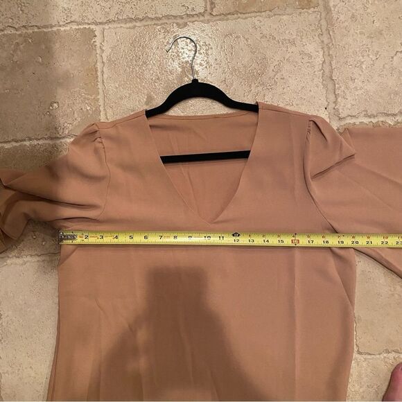 Tunic NWOT Beige Top Sz M - Picture 6 of 6